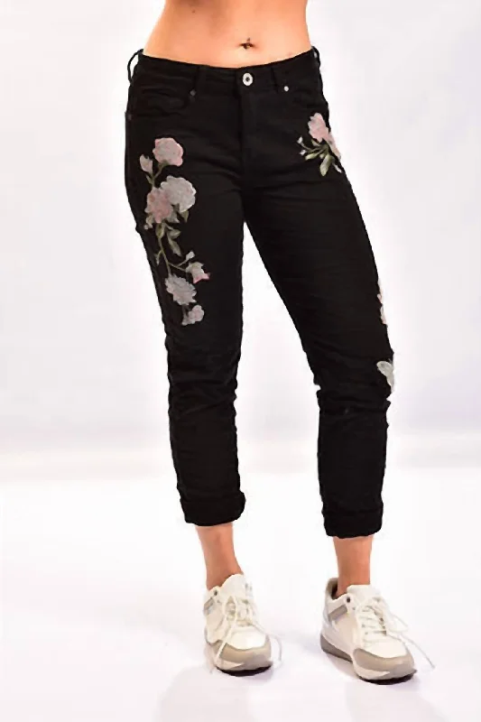 Floral Stitched Jeans In Black