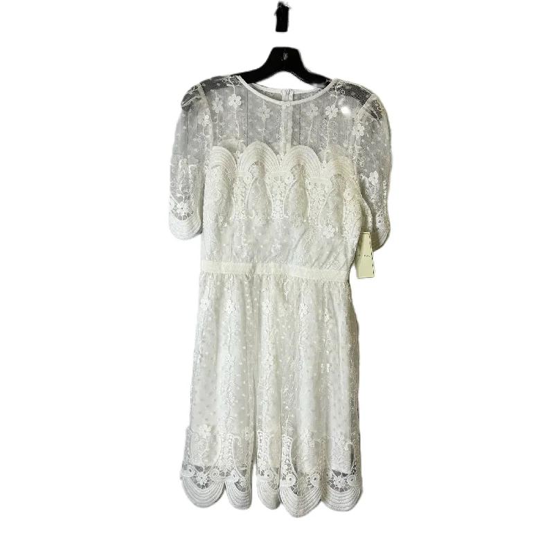 Dress Party Short By Clothes Mentor In White, Size: S